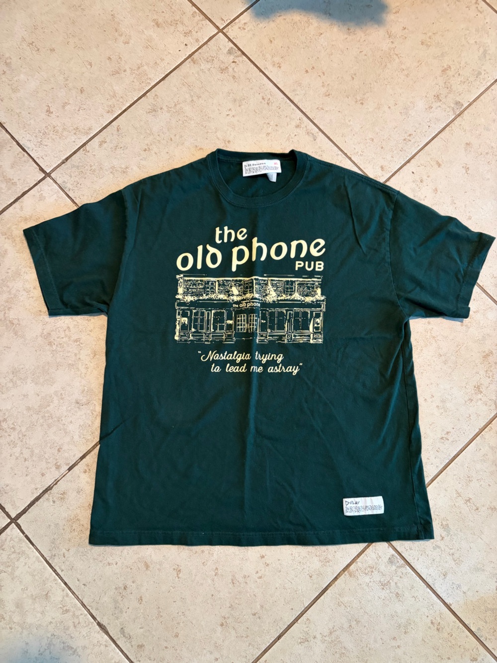 Ed Sheeran The Old Phone Pub Graphic Tee in Forest Green XL